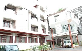 Hotel Gnanam